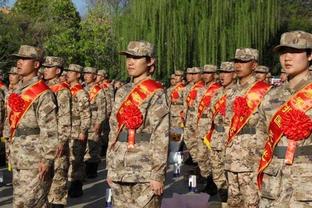 冰火两重天！湖人19分领先遭蚕食 国王次节发威半场反超15分